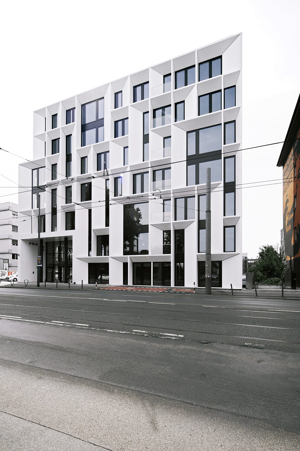 Frames - Hanauer Landstraße